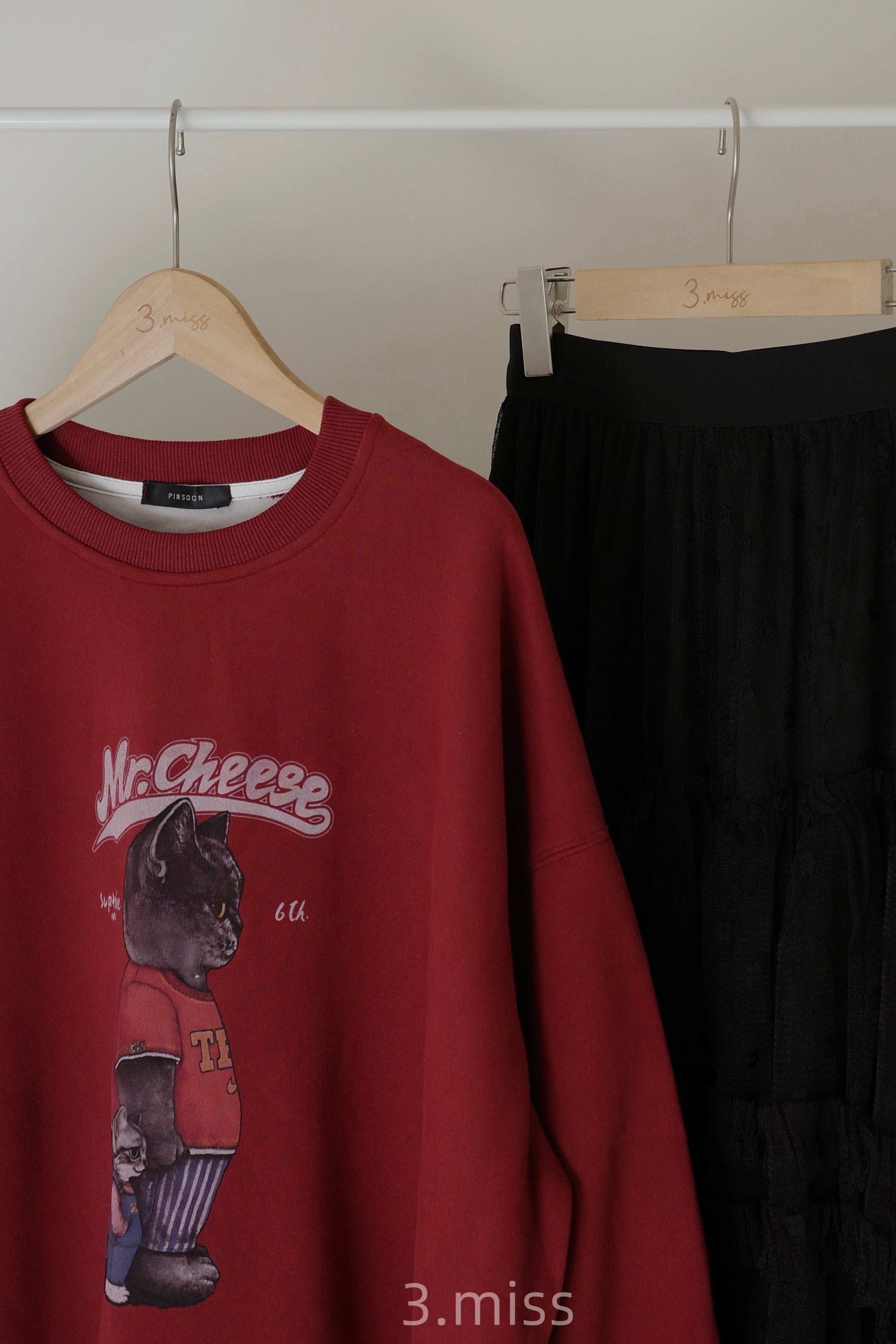 2隻貓圓領大學T | 磚紅