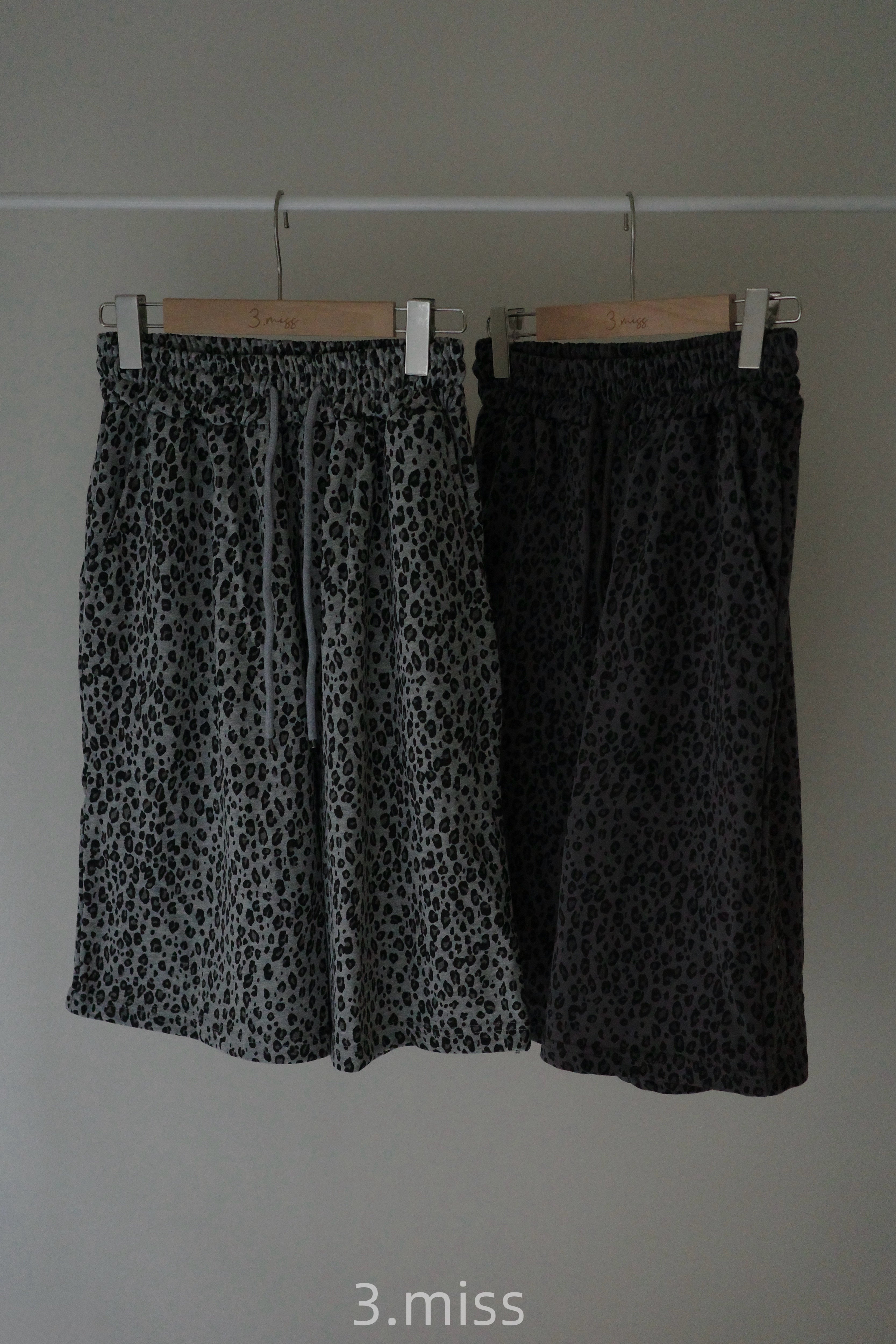 抽繩款豹紋7分棉褲