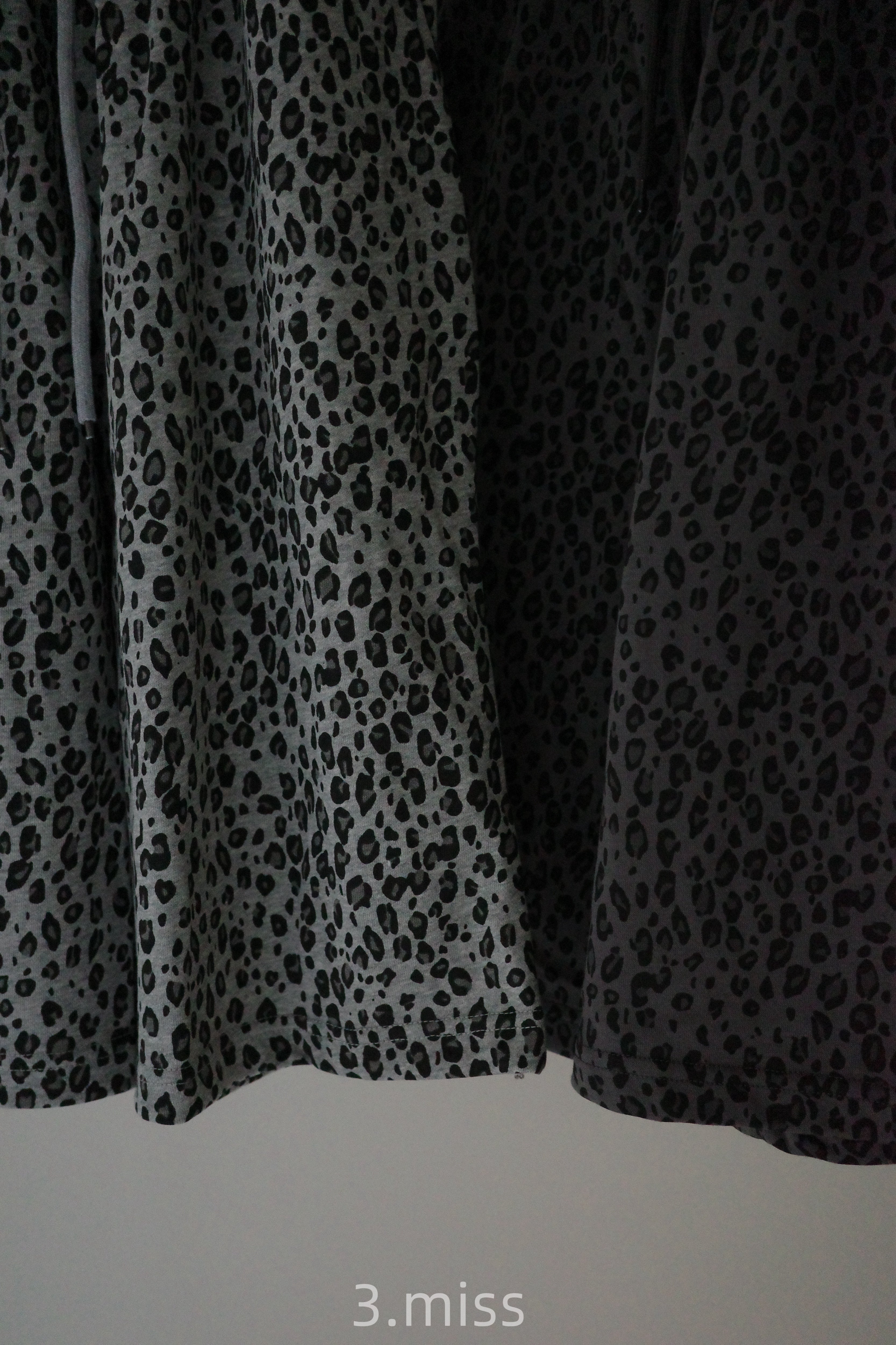 抽繩款豹紋7分棉褲