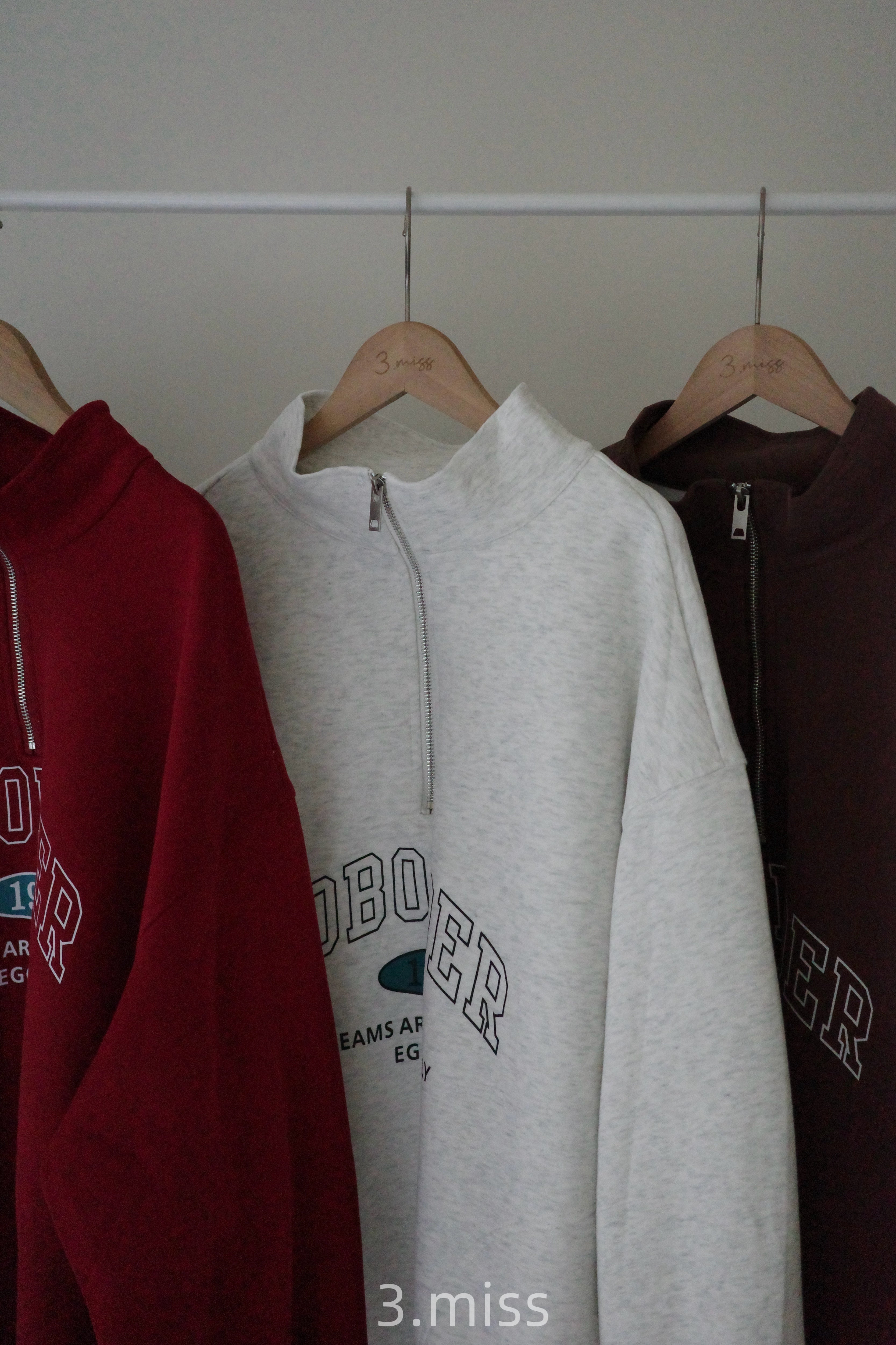 立領拉鍊美式大學T