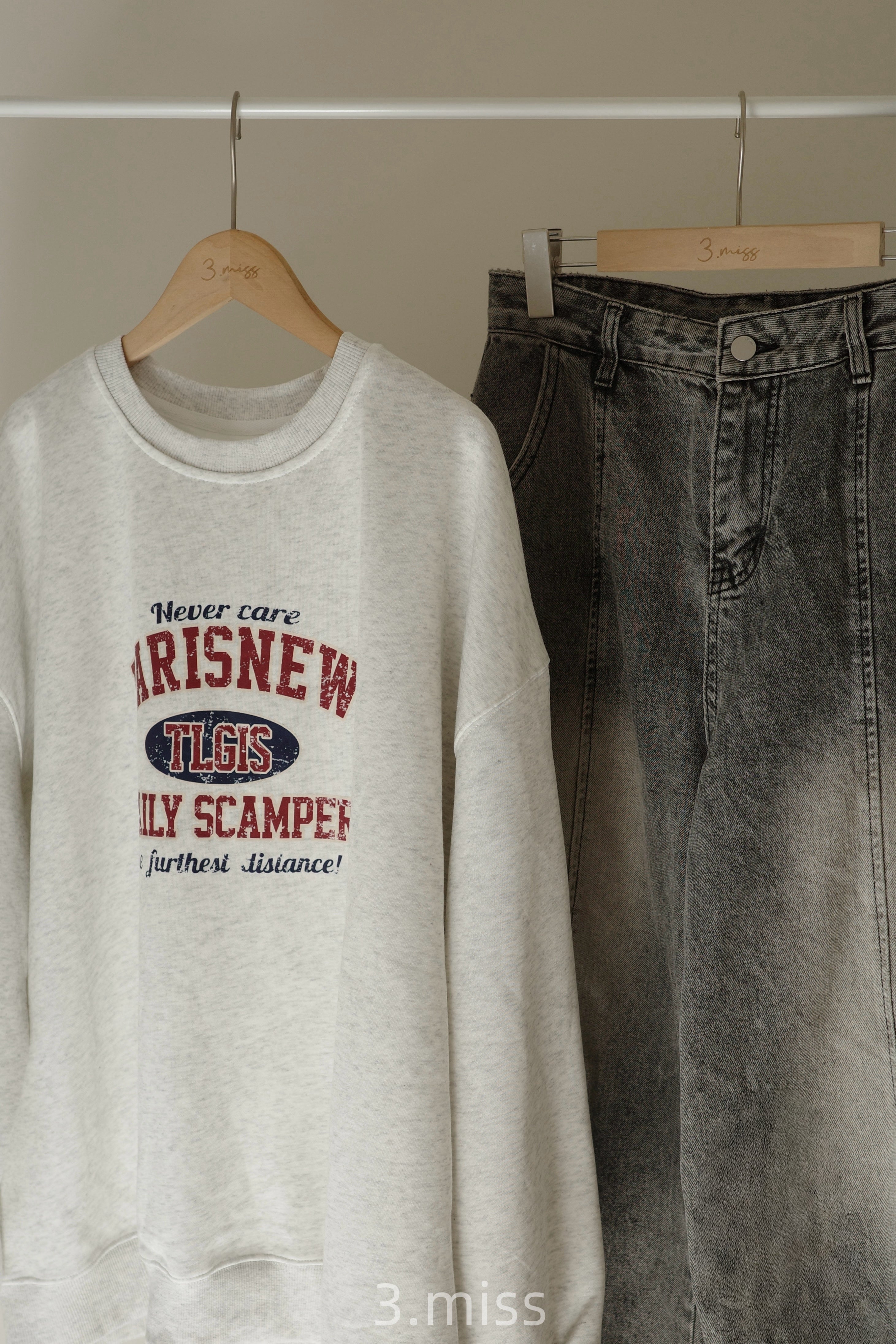 美式字母大學Ｔ｜白