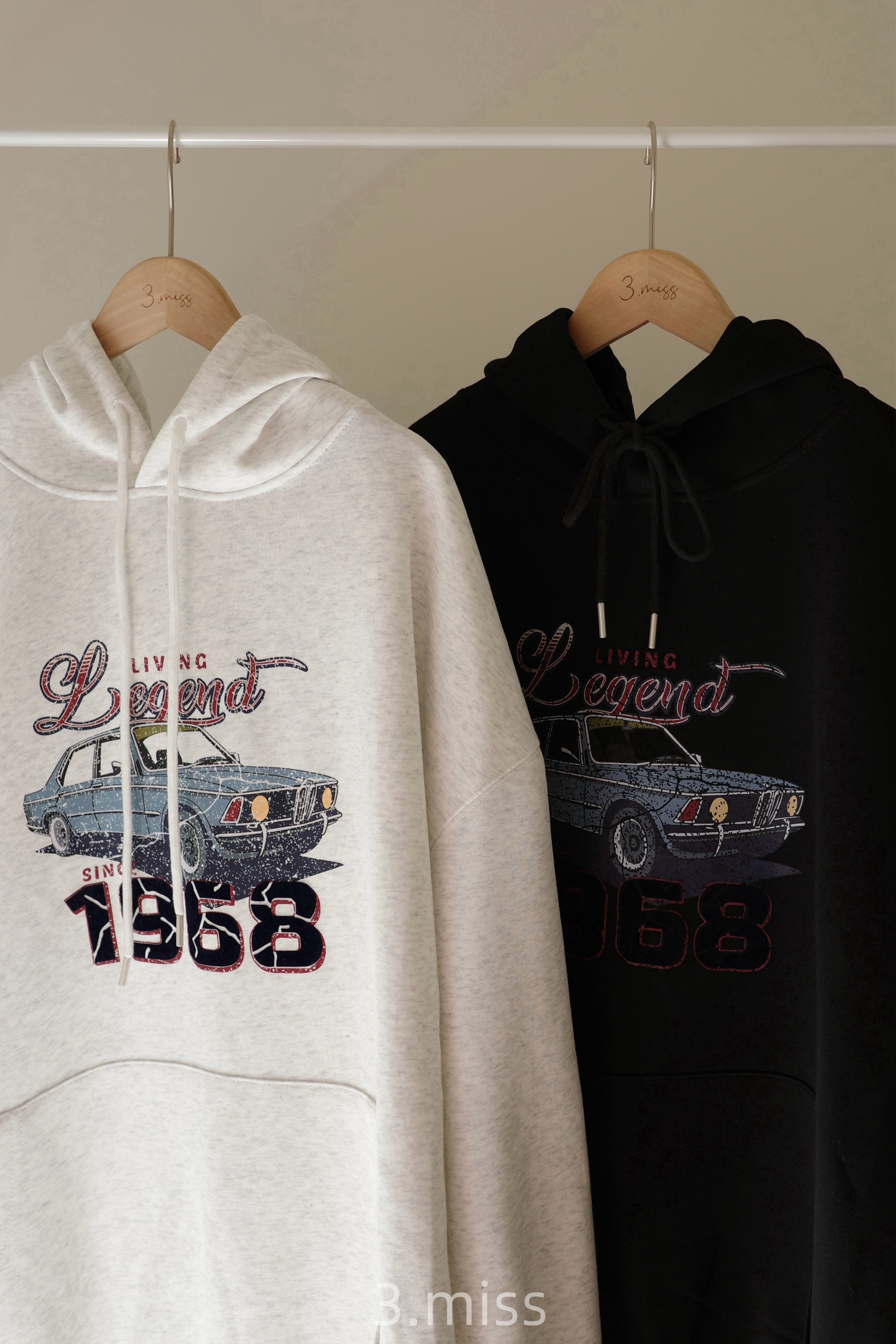 1968復古車帽T | 白黑