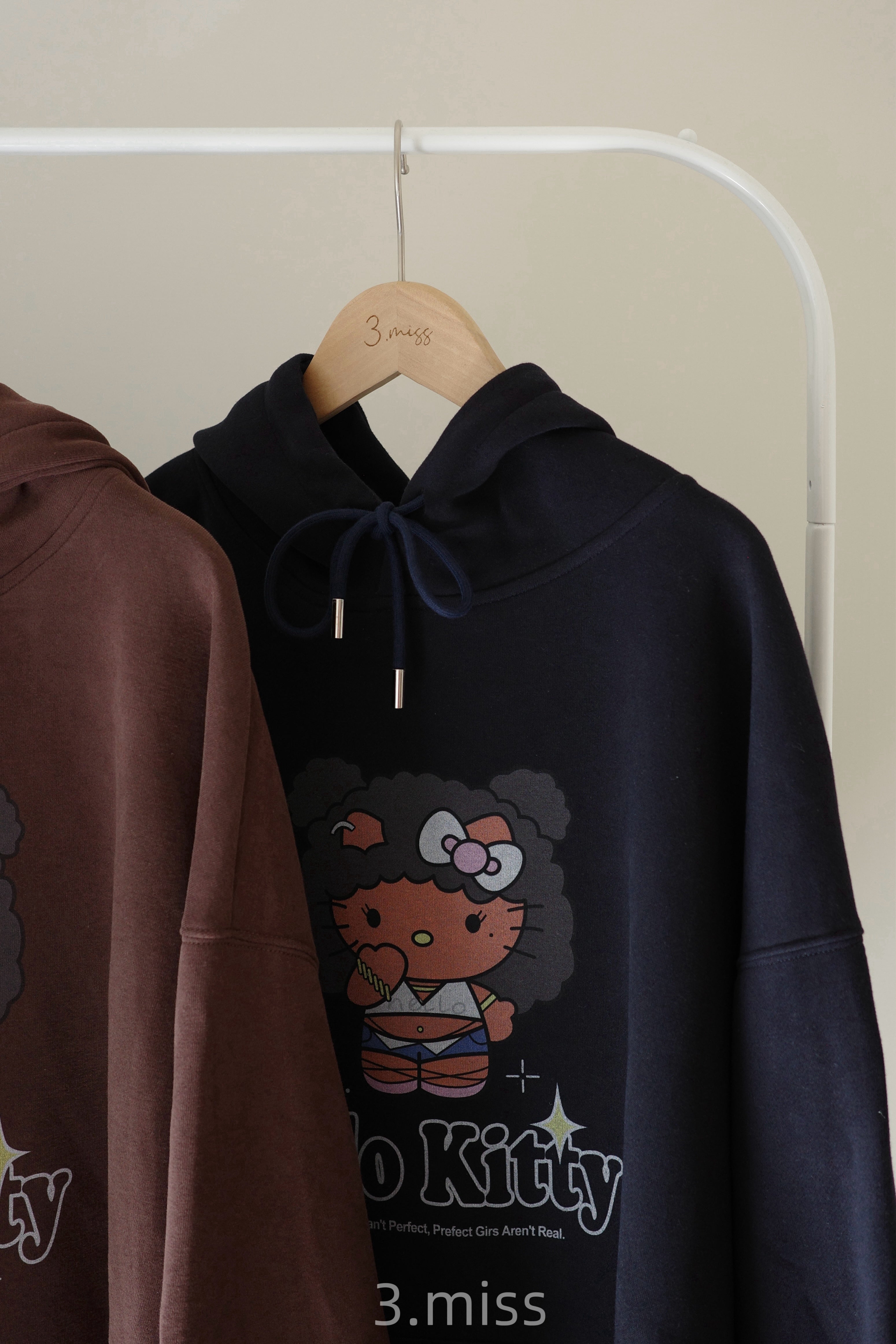 曬黑貓帽T ｜補貨了