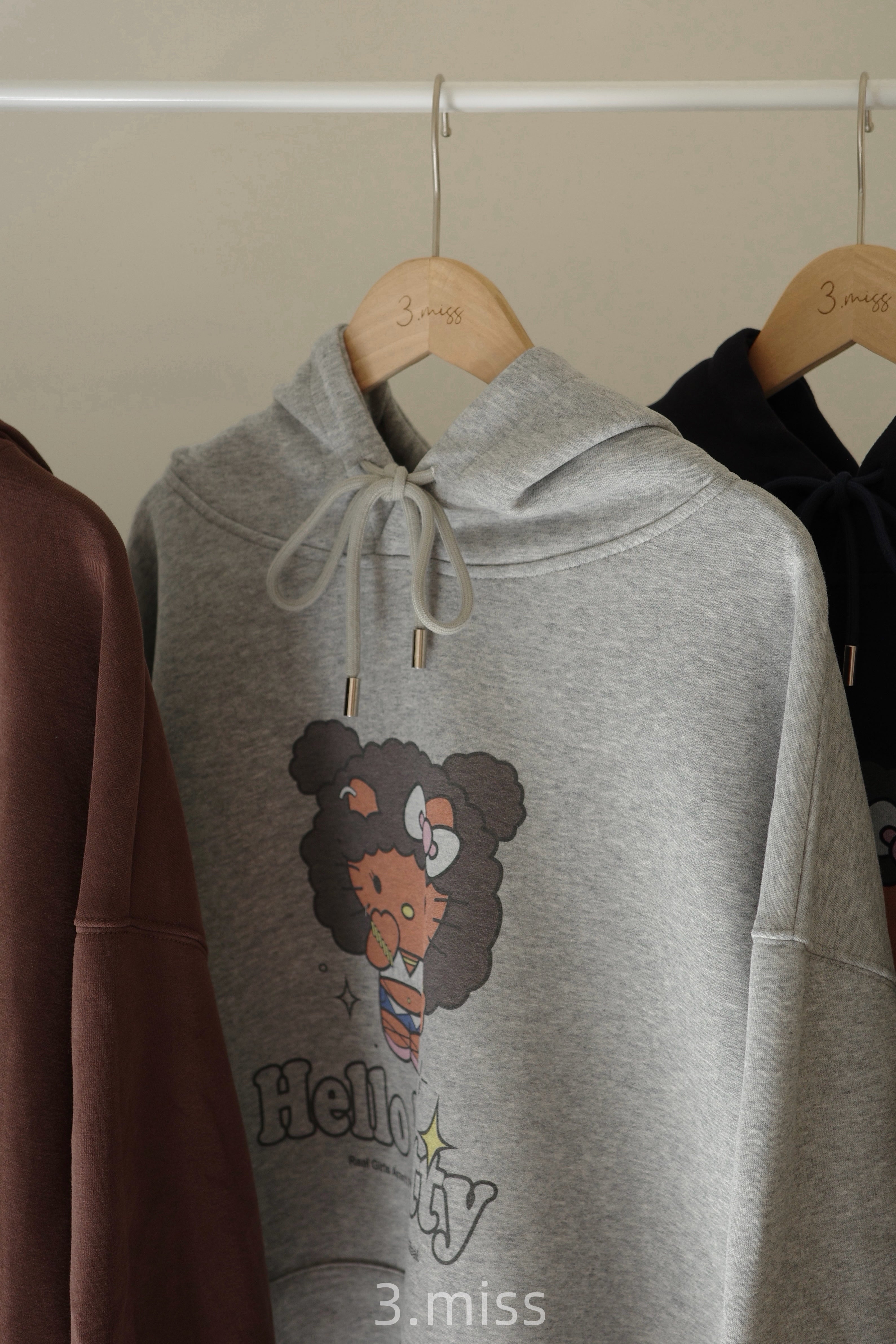 曬黑貓帽T ｜補貨了