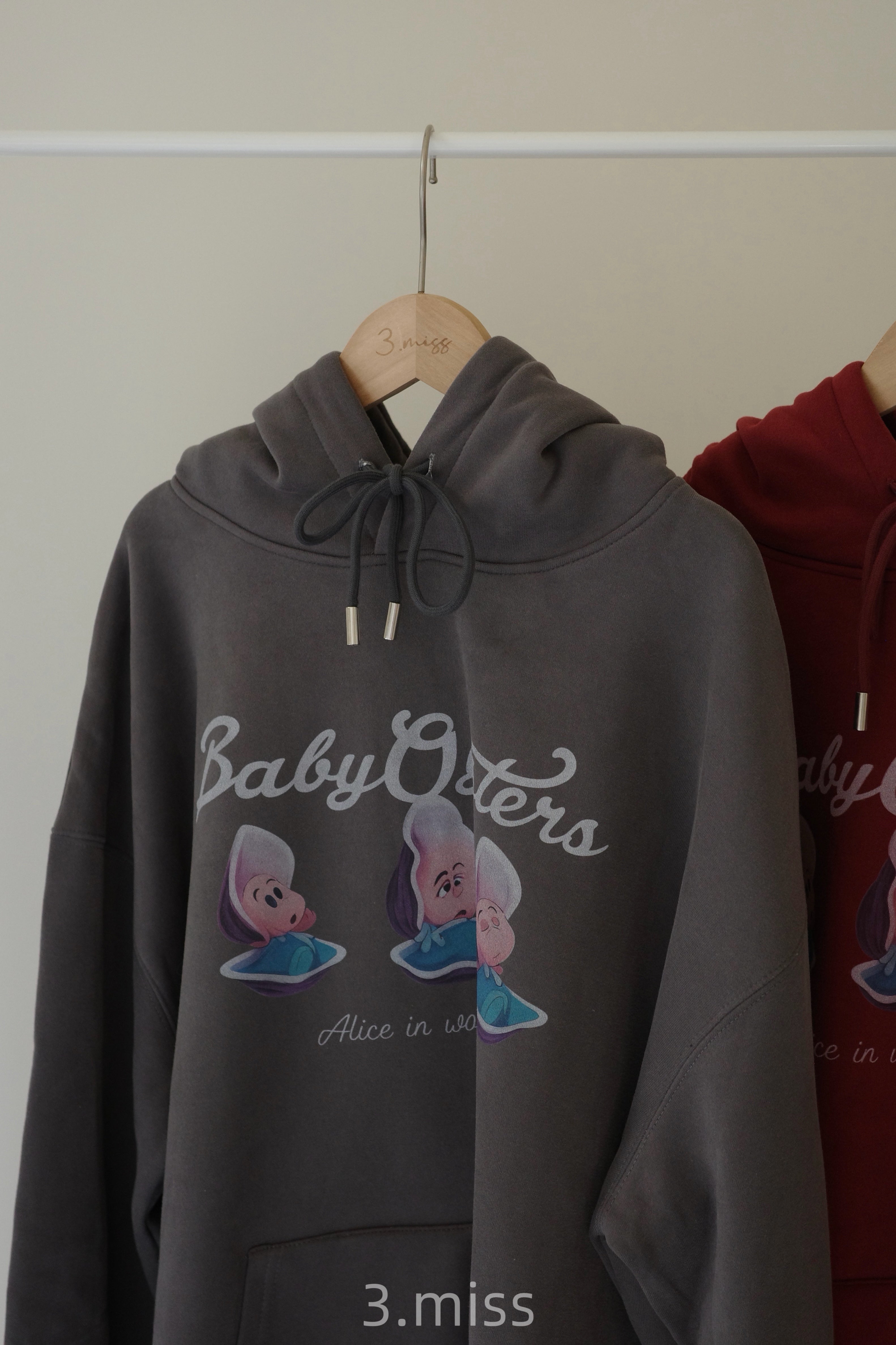 刷絨牡蠣寶帽T | 紅灰