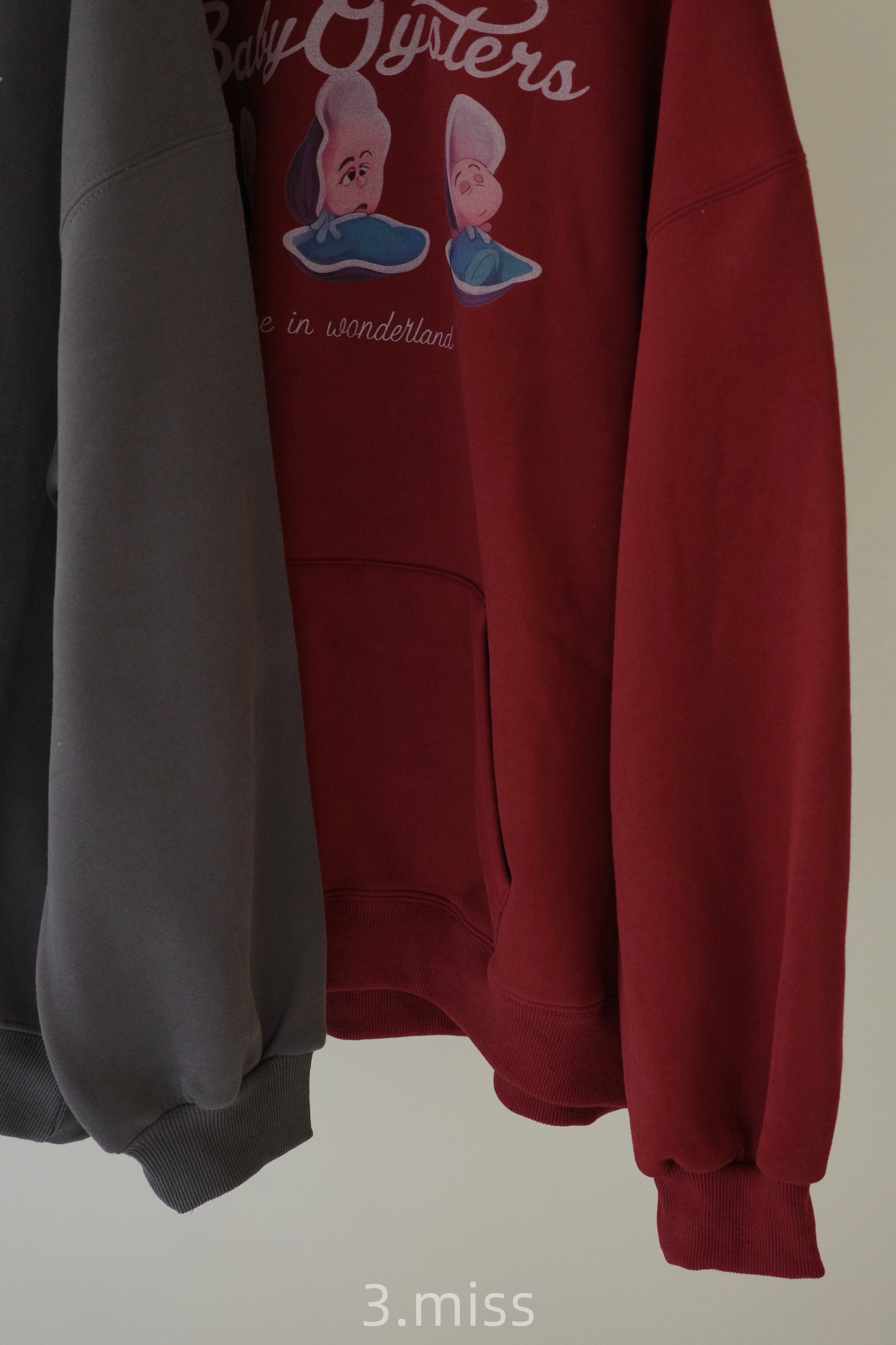 刷絨牡蠣寶帽T | 紅灰