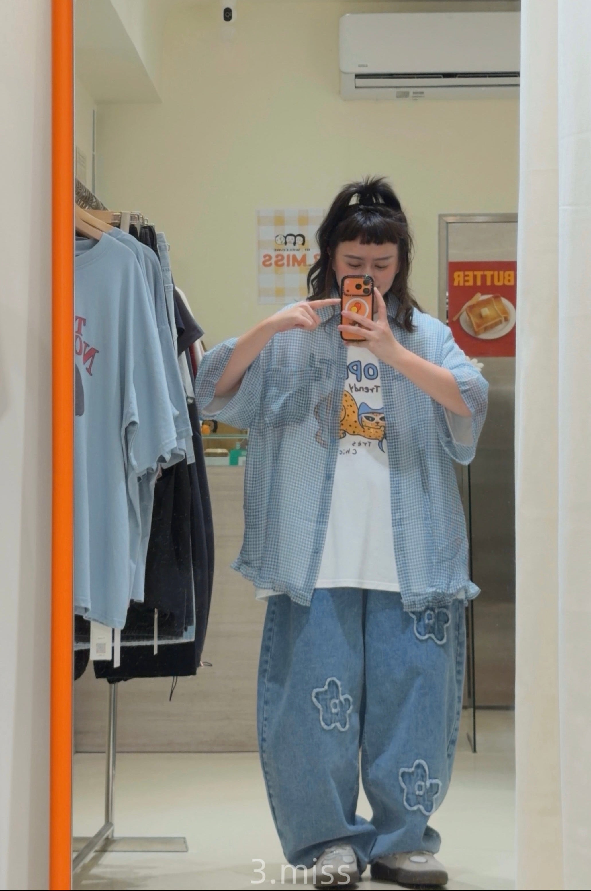 ㄧ隻墨鏡貓