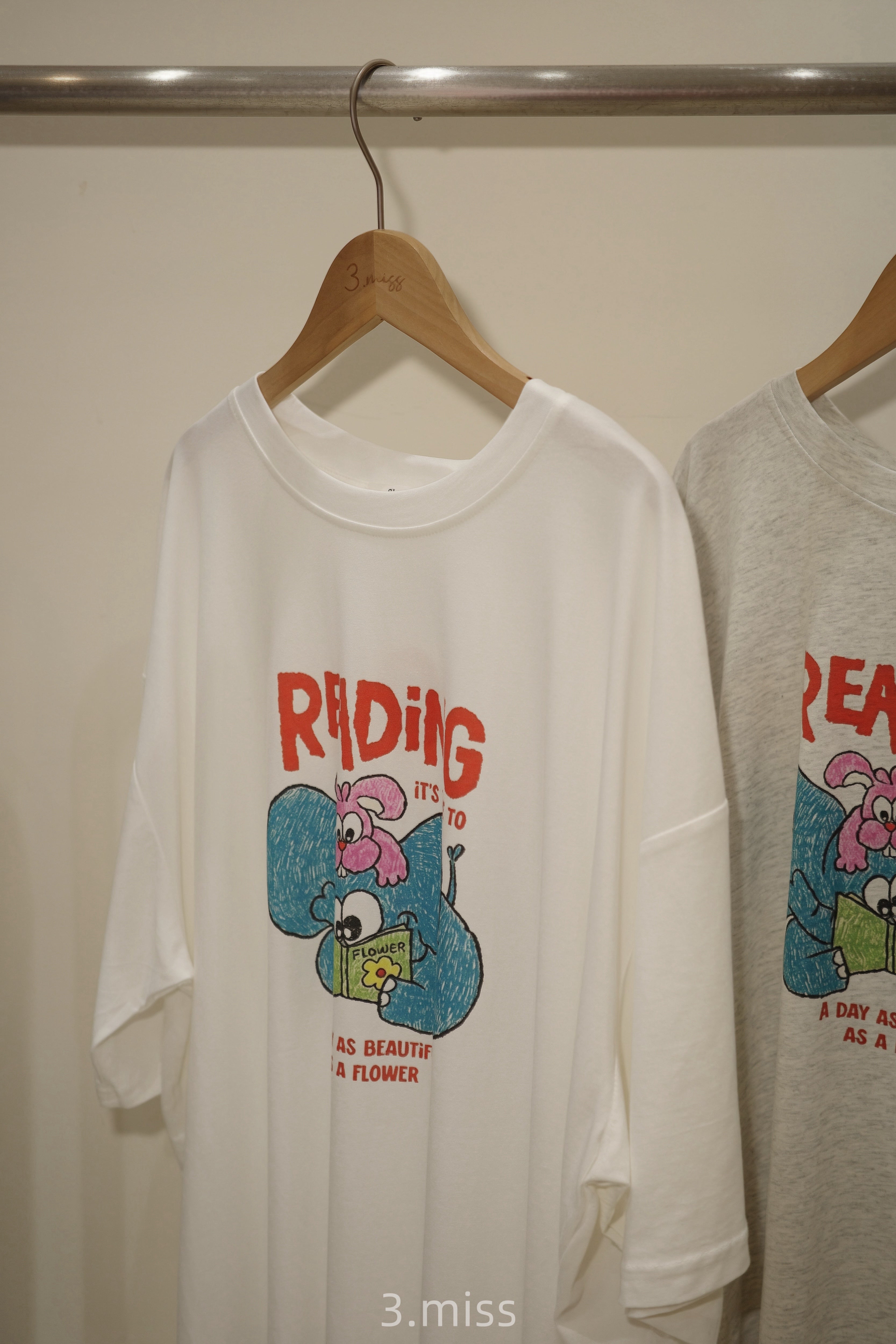 看書 🐰and 🐘